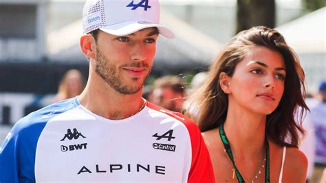 pierre gasly vriendin|F1 Driver Pierre Gasly & Girlfriend Kika Cerqueira。